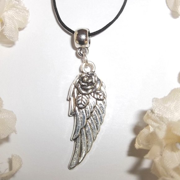 Necklace, Pendant, Silver Wing Necklace, Feather Necklace, Necklace, NWT A162 - Picture 1 of 10
